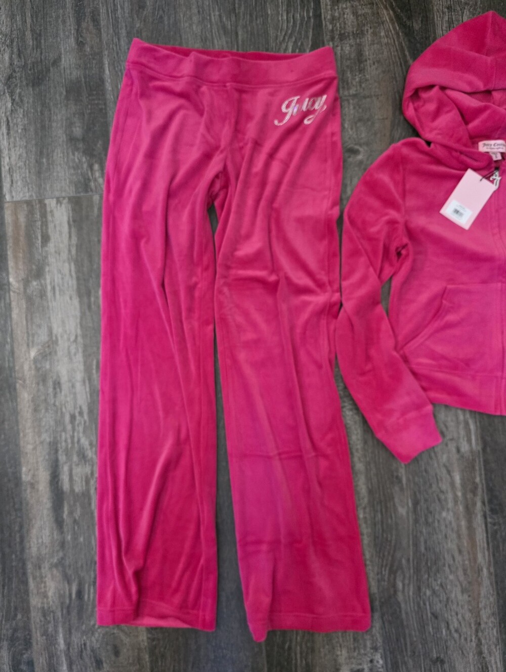 Juicy Couture Vibrant Pink Velour Hoodie & Pant Set Track Suit - Picture 2 of 9